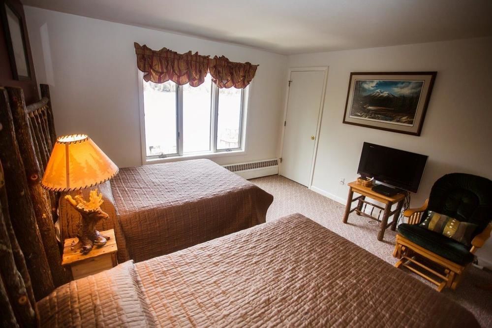 Inn The Big Moose